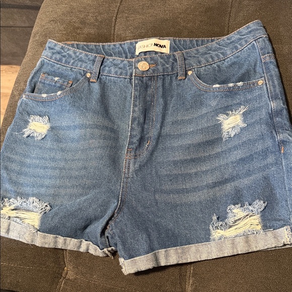 Fashion Nova Classic Blue Ripped Jean Shorts - Picture 1 of 2